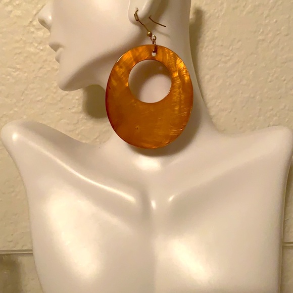 Retro Fashion Earrings - Picture 2 of 3